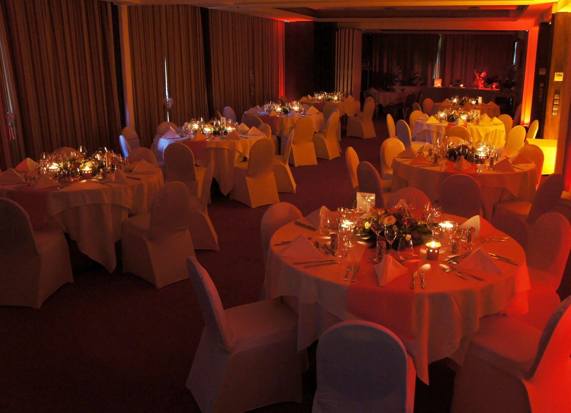 Le Grand Monarque Hotel Melun Exterior photo